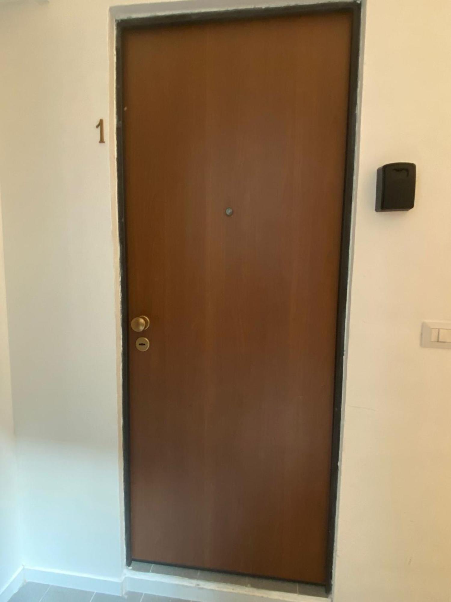 Landlord 242 - Station Apartament *